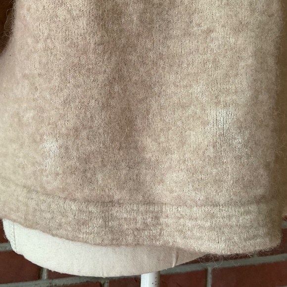& Other Stories Alpaca Blend Knitted Beige Sweater Crew Neck Top Size M NEW - Picture 14 of 16